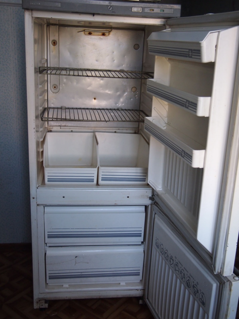 Холодильник мир старый фото